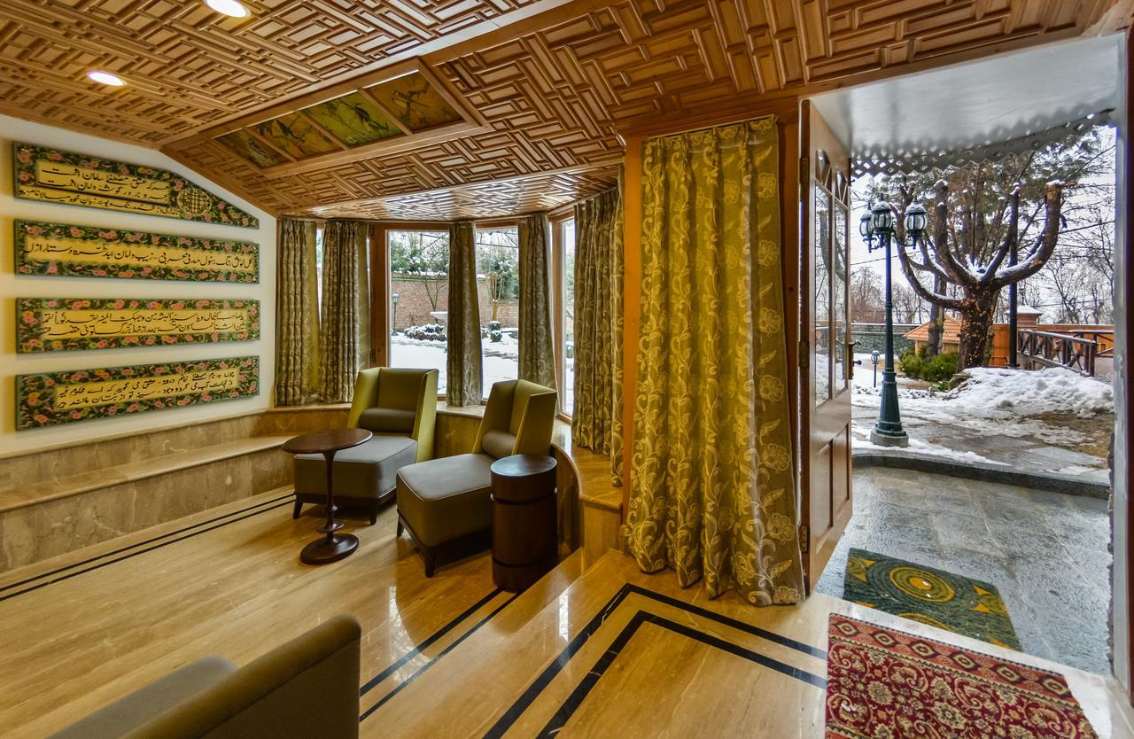 Srīnagar Hotel Metropolis מראה חיצוני תמונה