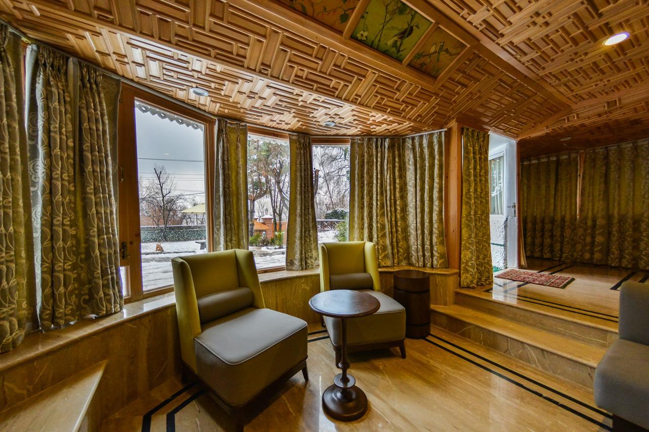 Srīnagar Hotel Metropolis מראה חיצוני תמונה