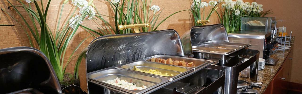 Srīnagar Hotel Metropolis מראה חיצוני תמונה